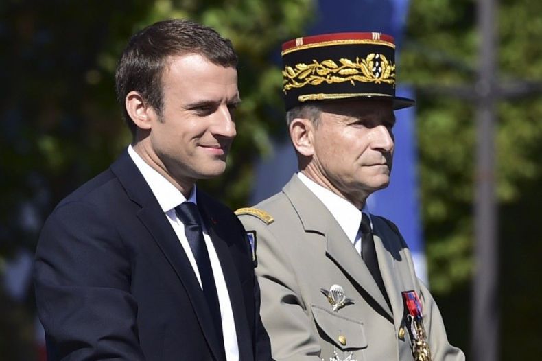 Un mercenaire français aux côtés d’Emmanuel Macron au Mali ?