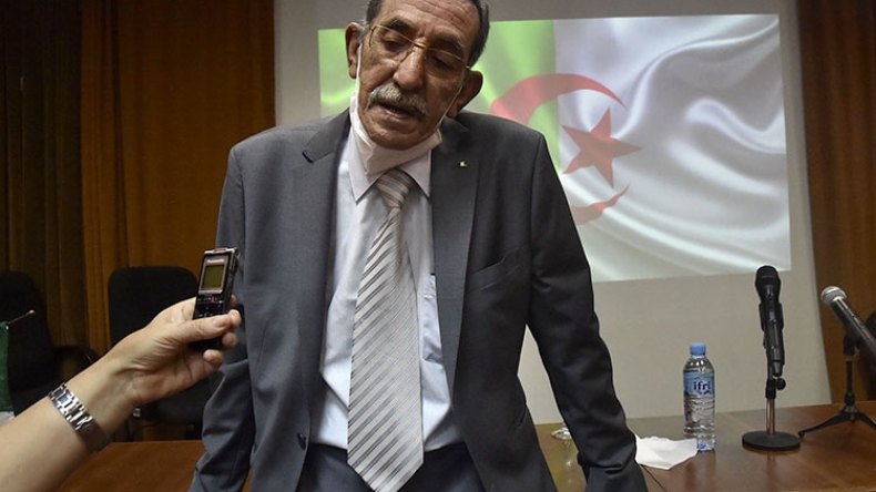 العالم النووي العبودي هو من أخرج ملف التفجيرات النووية