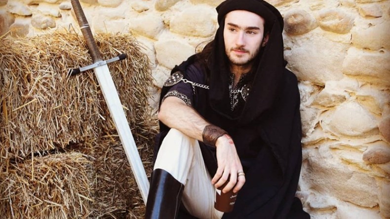 Gifleur de Macron: «On avait envisagé jeter un œuf ou une tarte»