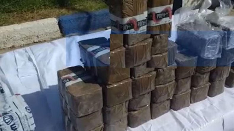 حجز 3 قناطير “كيف” و1 كلغ من الكوكايين بوهران