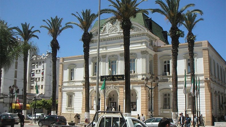 إشارة حاملة للمستقبل من الحَرَّاش