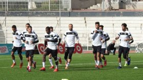 وفاق سطيف يطالب الأنصار بمساعدة النادي