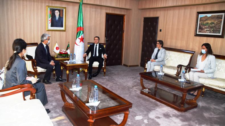 فحوى لقاء وزير الرياضة مع سفير اليابان