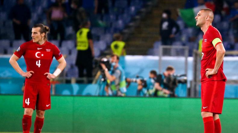 تركيا خارج السباق و30 مباراة بلا خسارة لِإيطاليا