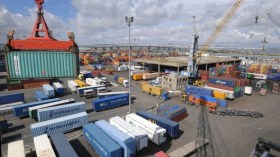 وزارة التجارة: منع استيراد هذه السلع دون توطين بنكي