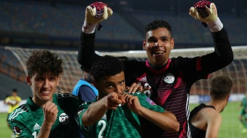 سانت إيتيان يشيد بـ”وناس” والوزير خالدي يثمّن إنجاز شبان “الخضر”