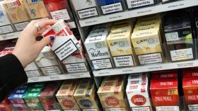 انخفاض تدفق السجائر الواردة من الجزائر إلى فرنسا بنسبة 78 بالمائة