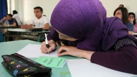 أمهات يشجعن أبناءهن على ارتكاب تجاوزات خطيرة!