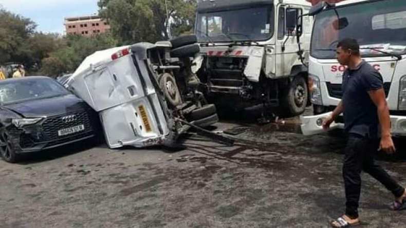 حادث مرور بالجلفة يخلف 13 جريحا