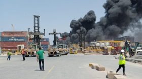 حريق بميناء الجزائر: الحماية المدنية تكشف الأسباب