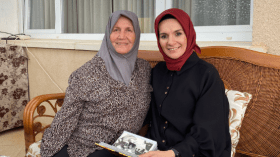 سفيرة أنقرة تزور أول تركية استقرت بالجزائر