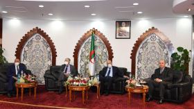 بالصور.. الفريق شنقريحة يشرف على احتفالية بعيد الإستقلال