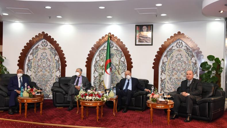 بالصور.. الفريق شنقريحة يشرف على احتفالية بعيد الإستقلال