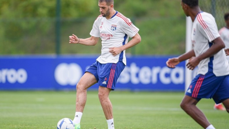 سليماني يشرع في رحلة افتكاك مكانة أساسية مع “ليون”