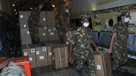 جلب الدفعة الأولى من مكثفات الأوكسجين على متن طائرات نقل عسكرية