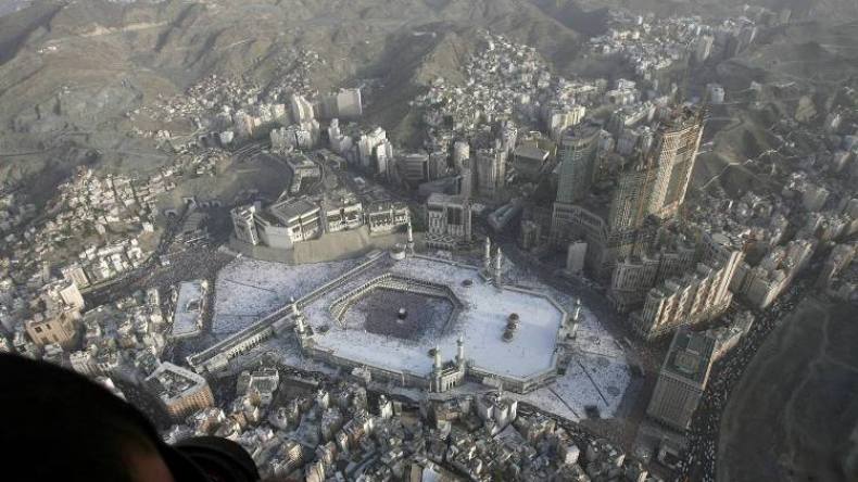 منع الطيران فوق مكة المكرمة.. هذه هي الأسباب الحقيقة