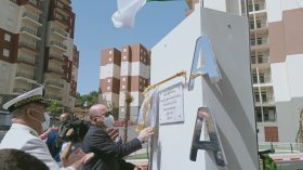 الوزير الأول يشرف على عملية توزيع سكنات بالعاصمة 