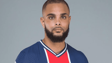 Le joueur du PSG filme une agression raciste contre un Arabe en France