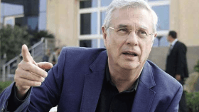 عيسى حياتو متميز.. وتواجد مقر الكاف بمصر لا يفيدها