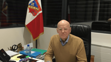 Dean Of Mayors In France Woefully Criticizes Algeria