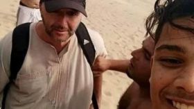 بلماضي يتمتع بشواطئ مستغانم ودولور يفتخر بـ”سولكينغ”