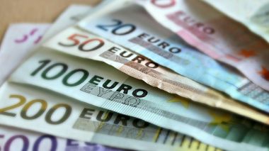 Une femme turque vole 8 millions d’euros: L’Europe entière la traque