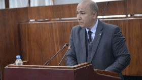 هذه خلفيات تكليف الوزير الأول بتسيير المالية في الحكومة الجديدة!