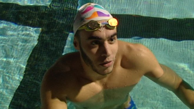 أسامة سحنون الأخير في سباق شارك فيه سباح صهيوني