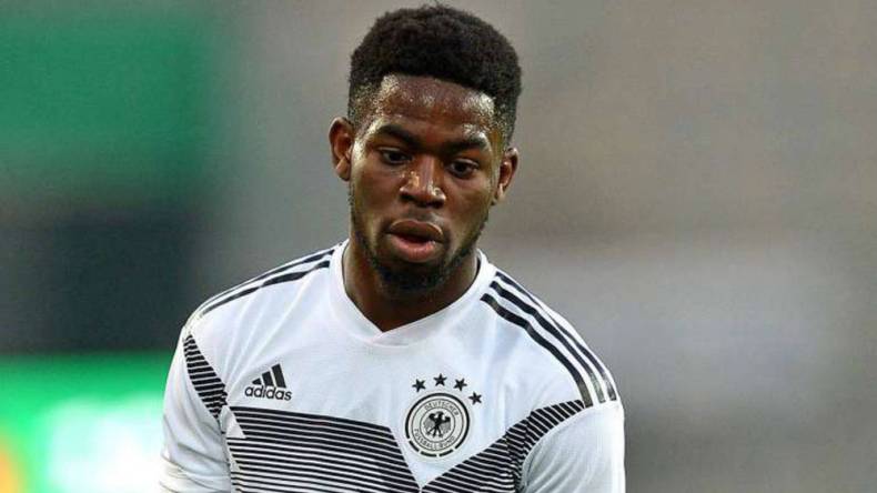 العنصرية توقف مباراة المنتخب الألماني أمام هندوراس