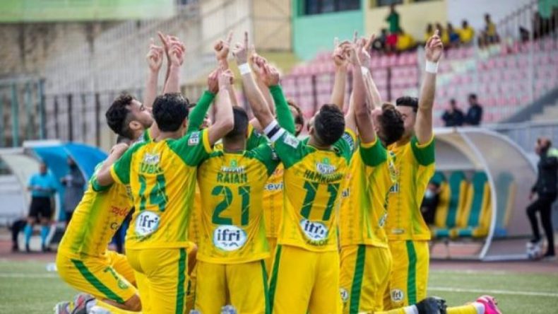 شبيبة القبائل بين مطرقة الإصابات وسندان المنافسة قبل نهائي الكاف