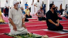 وزارة الشؤون الدينية: تعليق صلاة الجماعة في هذه الولايات!