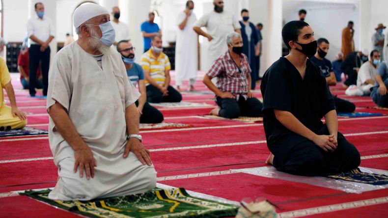 وزارة الشؤون الدينية: تعليق صلاة الجماعة في هذه الولايات!