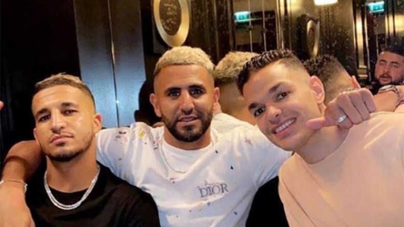 محرز يتفاعل بطريقته الخاصة مع بلوغ شبان “الجزائر” النهائي