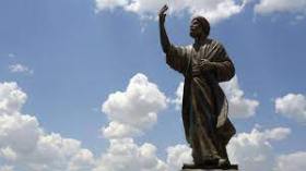 ثورة على مذهب المتنبي