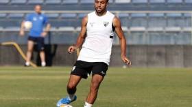 بن خماسة يغادر نادي مالاقا الإسباني