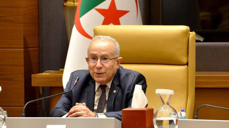 لعمامرة يشارك في اجتماع وزاري بشأن القضية الفلسطينية  في القاهرة