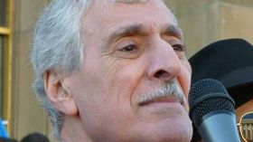 رسالة إلى فرحات مهني: الجزائر غير قابلة للتقسيم