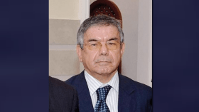 الجزائر متمسكة بتسوية النزاعات سلميًا