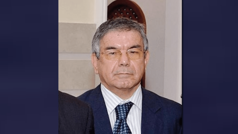 الجزائر متمسكة بتسوية النزاعات سلميًا