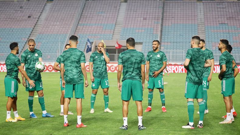 نحو برمجة مباراة بوركينا فاسو والجزائر بِأحد هاذَين البلدَين