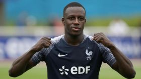 إيقاف الفرنسي “ميندي” بِسبب فضائح أخلاقية