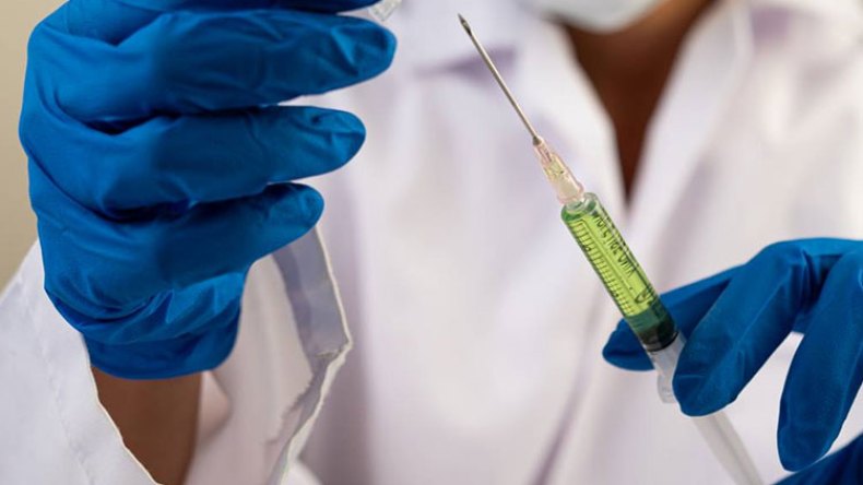 أطباء الأسنان يفندون تأثير المخدر الموقعي على الأشخاص الملقحين