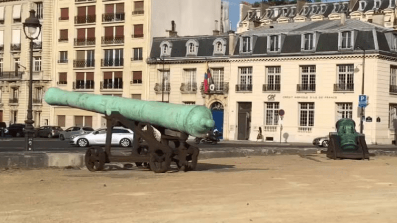 مؤرخون وحقوقيون يرافعون لاسترجاع مدفع بابا مرزوق من باريس