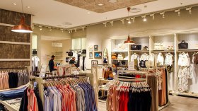 تجار الأسواق الكبرى يستغيثون بعد الغلق دون سابق إنذار