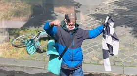 قصّة مناصر جزائري مُغترب طارد حافلة مانشستر سيتي!