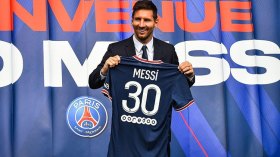 انضمام ميسي إلى باريس يرفع من مستوى جزائريي فرنسا