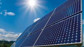 نحو شراكة جزائرية-أوروبية في صناعة ألواح الطاقة الشمسية