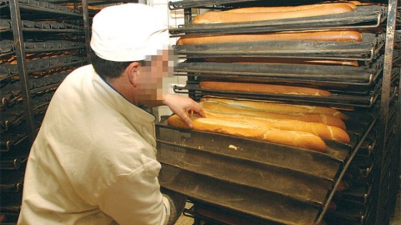 أزمة خبز حادة والتجار يتحججون بغلق المطاحن للصيانة بولايات الشرق