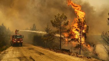 Un groupe kurde revendique les incendies meurtriers en Turquie
