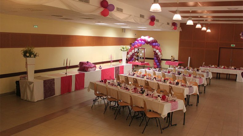 الشرطة تفض احتفالا بالبكالوريا في قاعة حفلات بقسنطينة